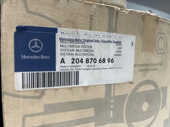 Mercedes-Benz OE A2048706896 Монтажний комплект навігації mercedes-benz oe a2048706896