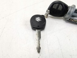 Suzuki OE КОМПЛЕКТ ЗАМКА SUZUKI ОРИГІНАЛ 3710458890