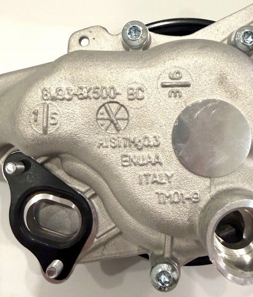 Land Rover OE LR097165 LR033993 C2Z31587 Водяний насос Jaguar Land Rover Range Rover 3.0 V6 5.0 V8 LR097165