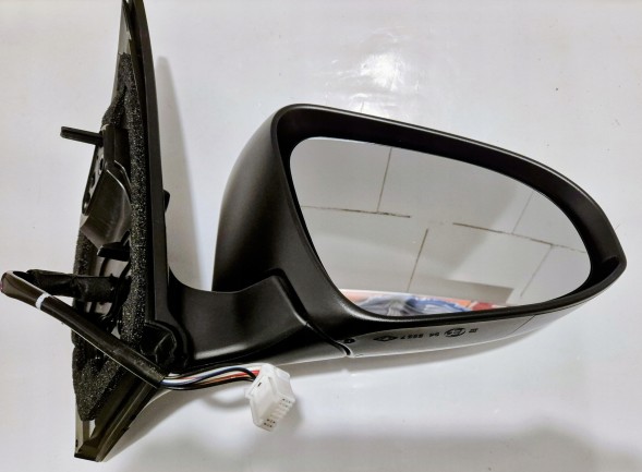 View Max 81C4525M TOYOTA COROLLA E18 COROLA дзеркало ПРАВЕ електрично закрите 9 pin 3R3