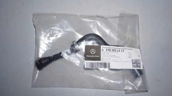 Mercedes-Benz OE A2782031217 Оригінальний шнур для води mercedes-benz oe a2782031217