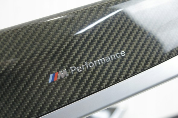 BMW OE 2250707 51952250707 ОРИГІНАЛЬНІ ДЕКОРАТИВНІ НАКЛАДКИ КАРБОН M PERFORMANCE BMW F10 F11 (ОЗДОБЛЕННЯ САЛОНУ)