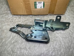 Land Rover OE LR117305 K8D216801A K8D2-16801-A GHR3A zawias zawiasy maski pokrywy przód przedniej silnika maska lewy lewa strona land rover range rover evoque l551 ШАРНІР КАПОТА RANGE ROVER EVOQUE L551 ЛІВИЙ