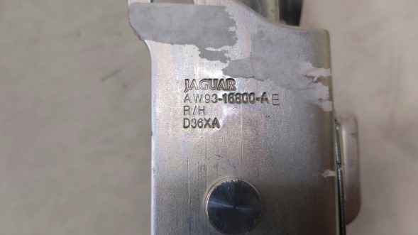 Jaguar OE AW93-16800-AE GO НОВА ПЕТЛЯ КАПОТУ ПЕРЕДНЯ ПРАВА JAGUAR XJ X351 LIFT AW9316800AE
