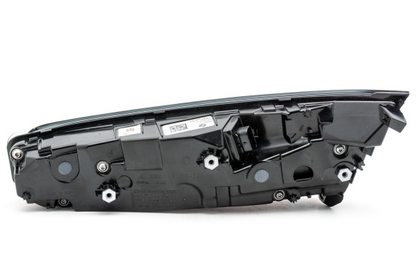 BMW OE 63217445779 Ліхтар задній лівий на кришку багажника BMW G14 G15 G16