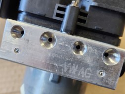 Volkswagen OE НАСОС ABS VW CRAFTER 2023 НОВИЙ ОРИГІНАЛ 2N0614517G