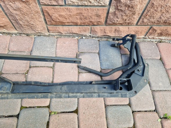 Nissan OE 07051358 Опорна балка радіатора Nissat X Trail T32