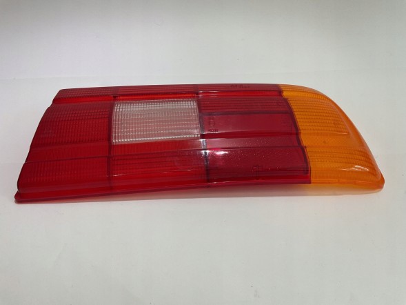 BMW OE AM-464707536D Bmw 5 e12 1972-1981 новий абажур/скло правої задньої лампи