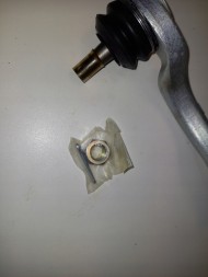 Mitsubishi OE MR-508135 Наконечник поперечної рульової тяги