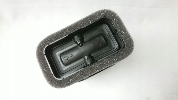 Audi OE 5M0819704L 81U AIR ПРАВИЙ 5M0819704L81U GOLF PLUS