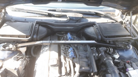 MW TECHNOLOGY M-0072 Стійка посилення передньої частини BMW 5 e39