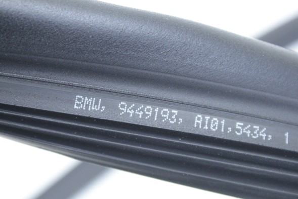 BMW OE 9449193 54349449193 УЩІЛЬНЮВАЧ ПЕРЕДНІЙ ДЛЯ СКЛАДНОГО ДАХУ BMW G29 Z4 9449193