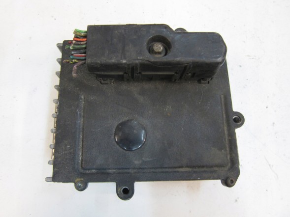 Chrysler OE КОМП'ЮТЕР R4761846AA 04796121 CHRYSLER