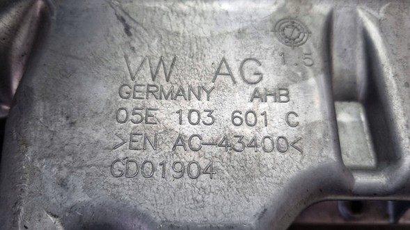 Audi OE S26378390 ПІДДОН ОЛИВИ З ДАТЧИКОМ ОРИГІНАЛ 05E103601C VW AUDI SKODA SEAT 1.5 TSI DPC DAD