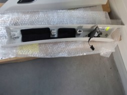 Volkswagen OE 3J0867234E 3J0867233E 2YR VW PASSAT B9 ЩИТОК СТІЙКИ A Harman/Кардон ЛІВИЙ ПРАВИЙ КОМПЛЕКТ ОРИГІНАЛ
