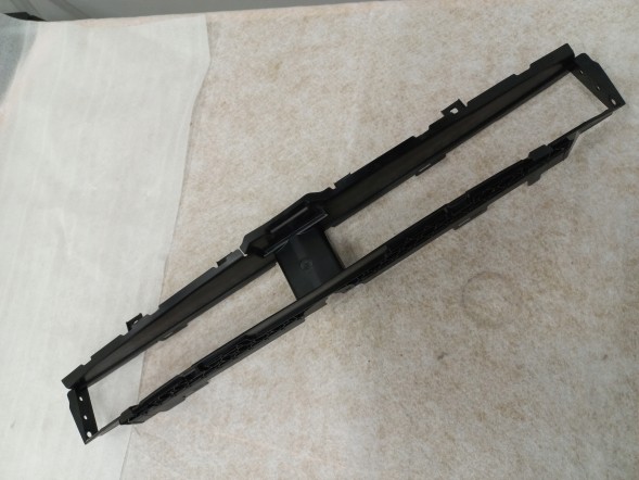 BMW OE Нижній Повітряний Канал BMW 5 G30 G31 51137359838