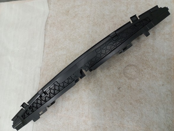 BMW OE Нижній Повітряний Канал BMW 5 G30 G31 51137359838