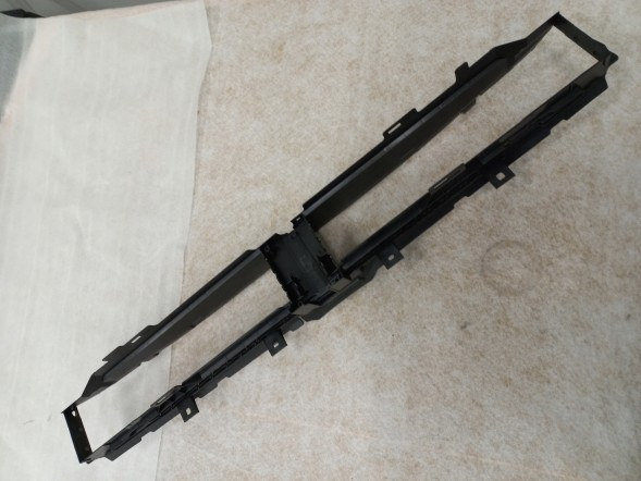 BMW OE Нижній Повітряний Канал BMW 5 G30 G31 51137359838