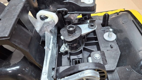 Fiat OE S26338619 РУЧКА ДВЕРНА ПЛАНКА ЛІВА ЗАДНЯ 735501970 FIAT DOBLO II 2010-