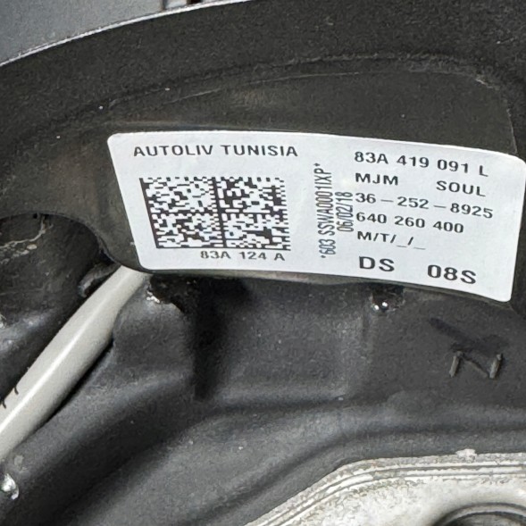 Audi OE 83A419091 L MJM Кермо ALCANTARA для Audi A3 S3 Q3 SQ3 RSQ3 83A, червона нитка, пелюстки RS