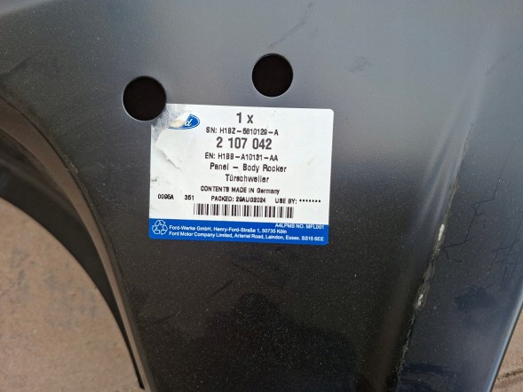 Ford OE fiesta 8 próg L. Поріг лівий для Ford Fiesta MK8
