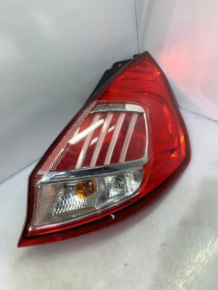 Ford OE LAMPA TYLNA PRAWA C1BB-13404-BA FORD ЛАМПА ЗАДНЯ ПРАВА C1BB-13404-BA FORD