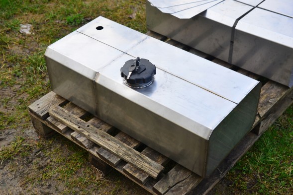 Китай 5904013445542 Паливний бак для Multicar M25 4x2 ON+hydro INOX, двокамерний