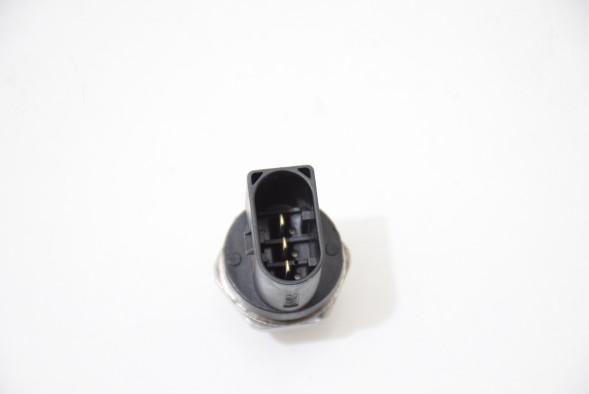 BMW OE 8577634 0281007871 BMW G20 G30 G11 G01 G05 G06 B57 ДАТЧИК ТИСКУ ПАЛИВА CR RAIL