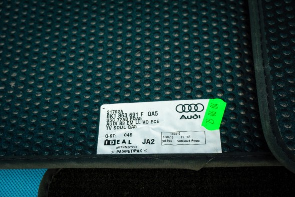 Audi OE 8K1863691F 8K0864450B A4 A5 SnTAuto Килимки передні задні Audi A4 8K A5 8T Sportb 8K1863691F 8K0864450B QA5