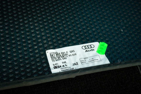 Audi OE 8K1863691F 8K0864450B A4 A5 SnTAuto Килимки передні задні Audi A4 8K A5 8T Sportb 8K1863691F 8K0864450B QA5