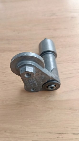 VAG 038145283A КРІПЛЕННЯ oe