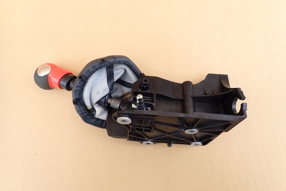 Ford OE Ford Ka II Grand Prix LEWAREK GAŁKA ZMIANY BIEGÓW MIESZEK 2008-2016R Ford Ka II Гран-прі ЛІВАРОК ГІЛКА ПЕРЕМИКАННЯ ПЕРЕДАЧ МЕШОК 2008-2016Р