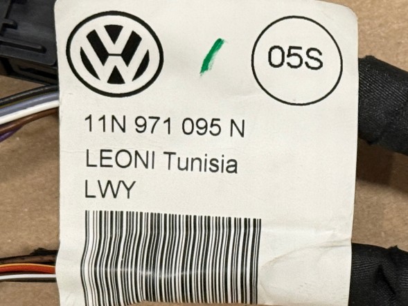 Volkswagen OE FORD CAPRI 2024-> ДЖГУТ ПРОВОДІВ ДЛЯ ПАРКУВАЛЬНИХ ДАТЧИКІВ 6PDC КАМЕРА 11N971095N