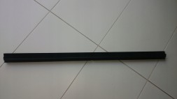 Mitsubishi OE 5727A258 MITSUBISHI СКРЕБКА ПЕРЕДНІХ ДВЕРЕЙ