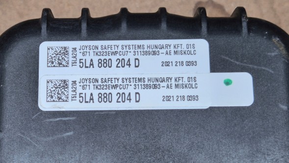Volkswagen OE PODUSZKA AIR BAG W DESKĘ SKODA ENYAQ 2020- AIRBAG Подушка безпеки пасажира в Дошку Skoda Enyaq 2020- OE 5LA880204D