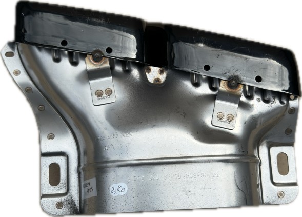 Mercedes-Benz OE OSLONA KONCOWKA RURY PRAWA MERCEDES AMG GT W192 C W205 W206 SL R232 GLC 253 254 0004903100 OE 63 АМГ КОНЦОВКА ТРУБИ ПРАВА MERCEDES AMG GT W192 C W205 W206 0004903100 OE