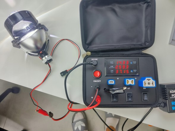 Китай BIL-SAN-S6pro-6000K Універсальна бі-LED лінза 2,5" H4/H7 для легкових автомобілів