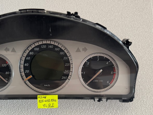 Mercedes-Benz OE ЛІЧИЛЬНИК ПРИЛАДІВ СПІДОМЕТР MERCEDES BENZ C-КЛАС W204 A2045404548025194