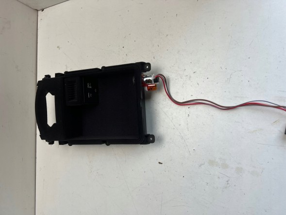 Audi OE 4G0035736 (N.29) ОРИГІНАЛЬНИЙ РОЗ'ЄМ ДЛЯ ВХОДУ USB AUX AUDI A6 A7 C7 4G0035736 72км
