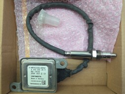 Mercedes-Benz OE SENSOR CZUJNIK NOX A0009058411 MERCEDES Датчик датчика nox a0009058411 mercedes - continental vitesco
