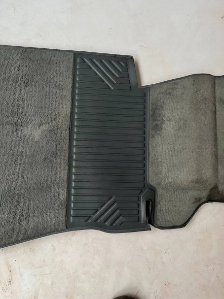 Mercedes-Benz OE MERCEDES-BENZ 190 W201 КИЛИМОК КИЛИМ ЛІВИЙ ПЕРЕДНІЙ A2016805762 @M