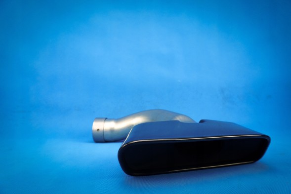 Audi OE 4M0071771B SnT Наконечники вихлопу audi q7 tdi 4m0071771b new ori aso чорний