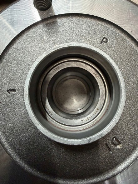 Ford OE 6C11-1A049-AA ВТУЧКА ЗАДНЯ ФОРД TRANSIT 2000-2013 FWD