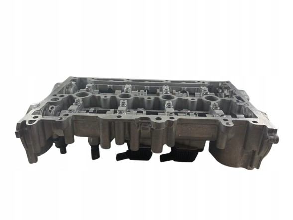 Volkswagen OE 04E103469DH Кришка головки блоку циліндрів з розподільними валами Volkswagen OE для бензинового двигуна