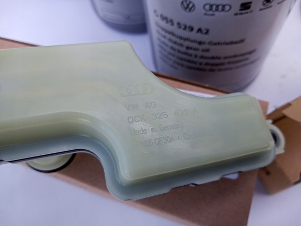 Volkswagen OE zestaw 6litrów G055529A2 0CK325121D 0CK325149D 0CK325421A 0CK325443 0CK325444 0CK325445 0CK325446 śruby miski 25szt Масло Volkswagen OE 5л з фільтрами та болтами для S-TRONIC Audi