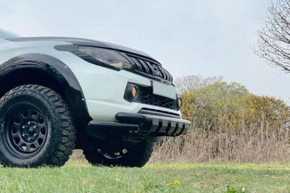 Китай PST24_L2001519 Спинка передня Tiger труби Mitsubishi L200 2015-