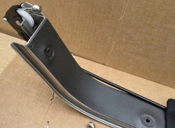 Audi OE 7T0843532M T7 MULTIVAN 2023- НАПРАВЛЯЮЧА ДОВОДЧИК ДВЕРЕЙ VW T7 MULTIVAN 2023- НОВА ОРИГІНАЛ 7T0843532M