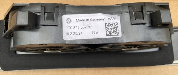 Audi OE 7T0843532M T7 MULTIVAN 2023- НАПРАВЛЯЮЧА ДОВОДЧИК ДВЕРЕЙ VW T7 MULTIVAN 2023- НОВА ОРИГІНАЛ 7T0843532M