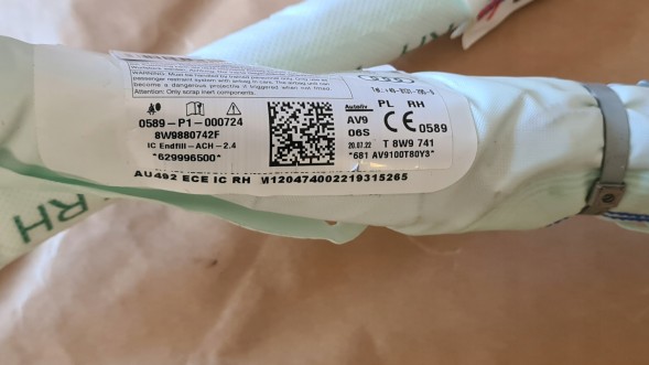 Audi OE 8W9880742F / A4 KOMBI AUDI A4 B9 УНІВЕРСАЛ 2016-2024 AIRBAG ЗАВІСА ПРАВА 8W9880742F ОРИГІНАЛ