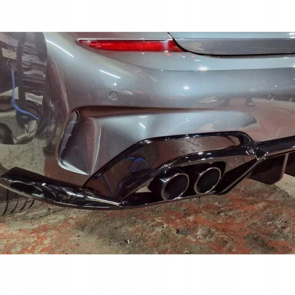 Китай Dyfuzor Dokładka LED BMW G20 G21 M340i Дифузор BMW G20 G21 Чорний Блиск + Накладки Бампера Пакет Накладка M340i